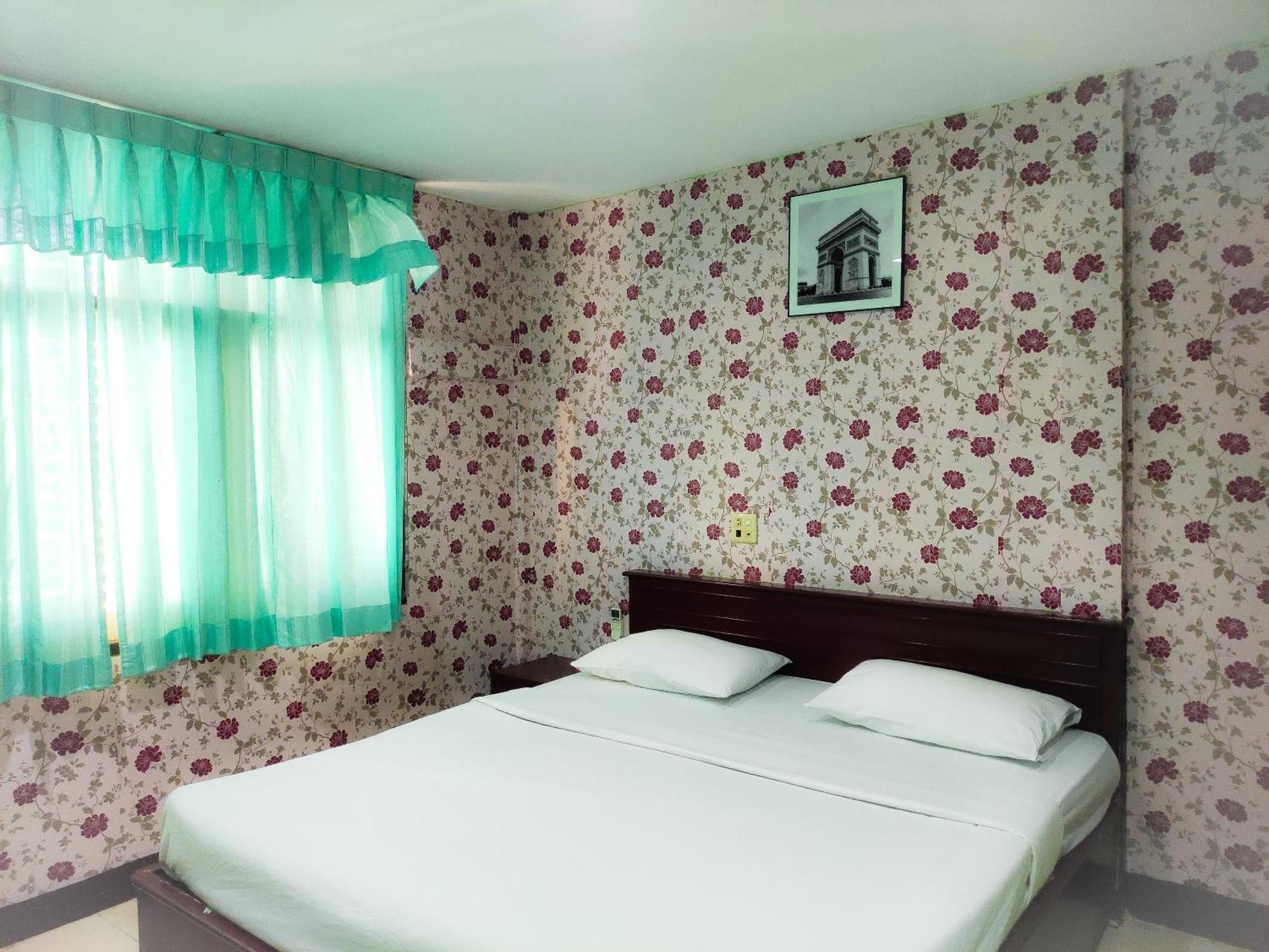 Woodlands Inn Bangkok Eksteriør billede