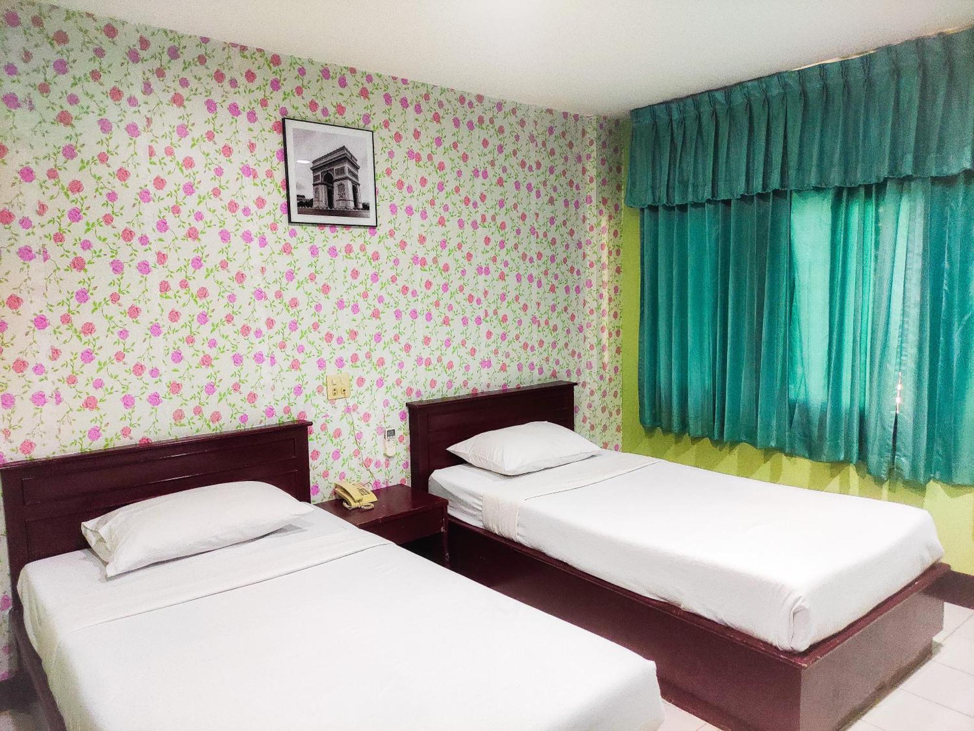 Woodlands Inn Bangkok Eksteriør billede