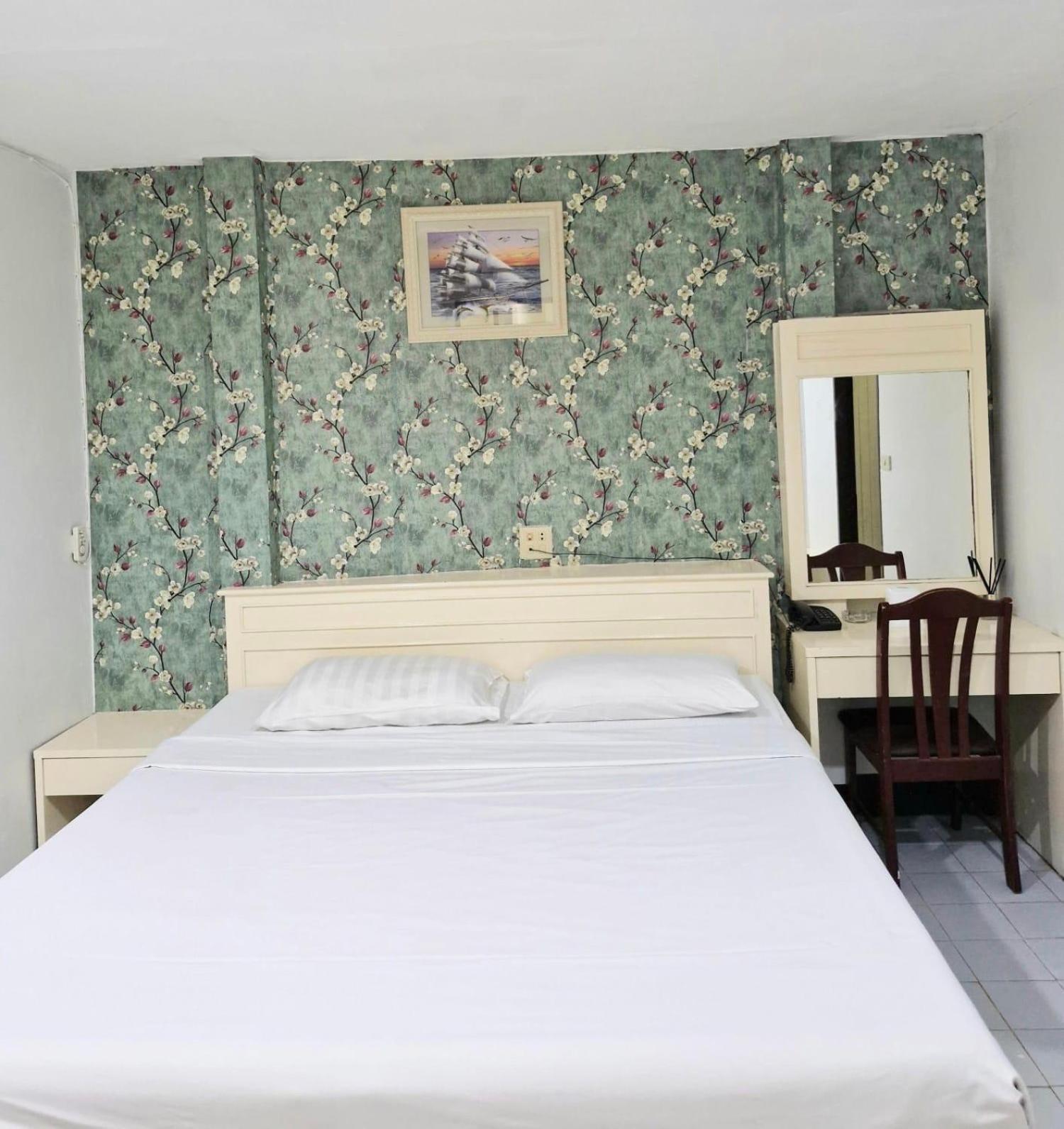 Woodlands Inn Bangkok Eksteriør billede